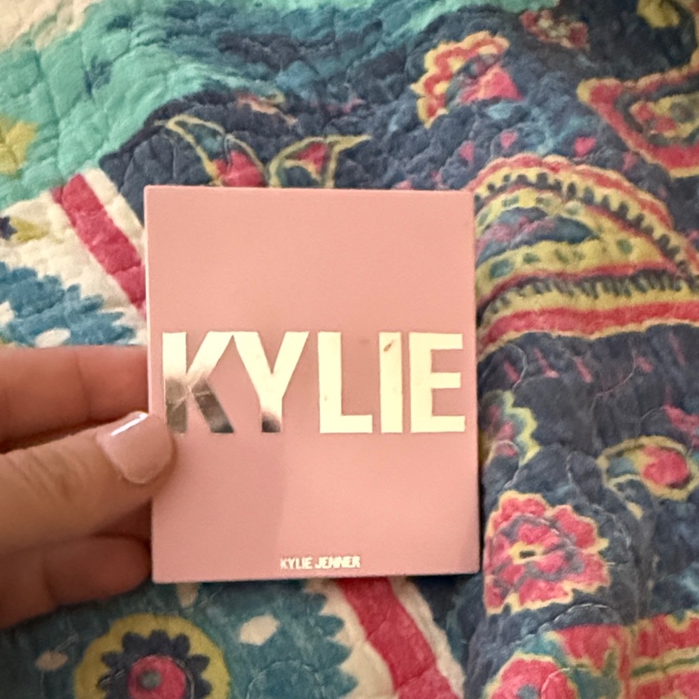 Kylie Cosmetics Pink Bronzer & Contour
